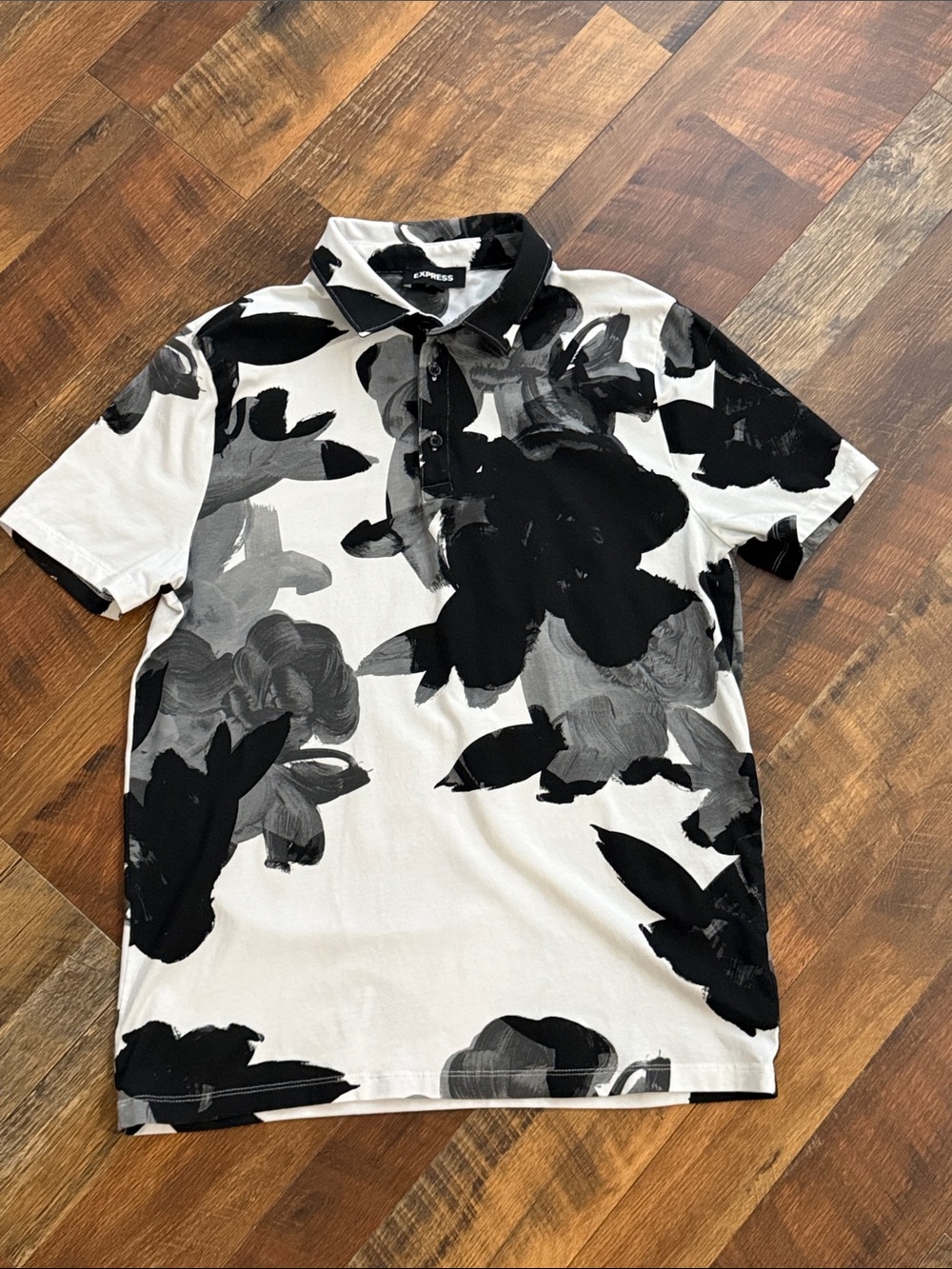 Express Floral Print Polo Shirt Black White Gray Size Medium